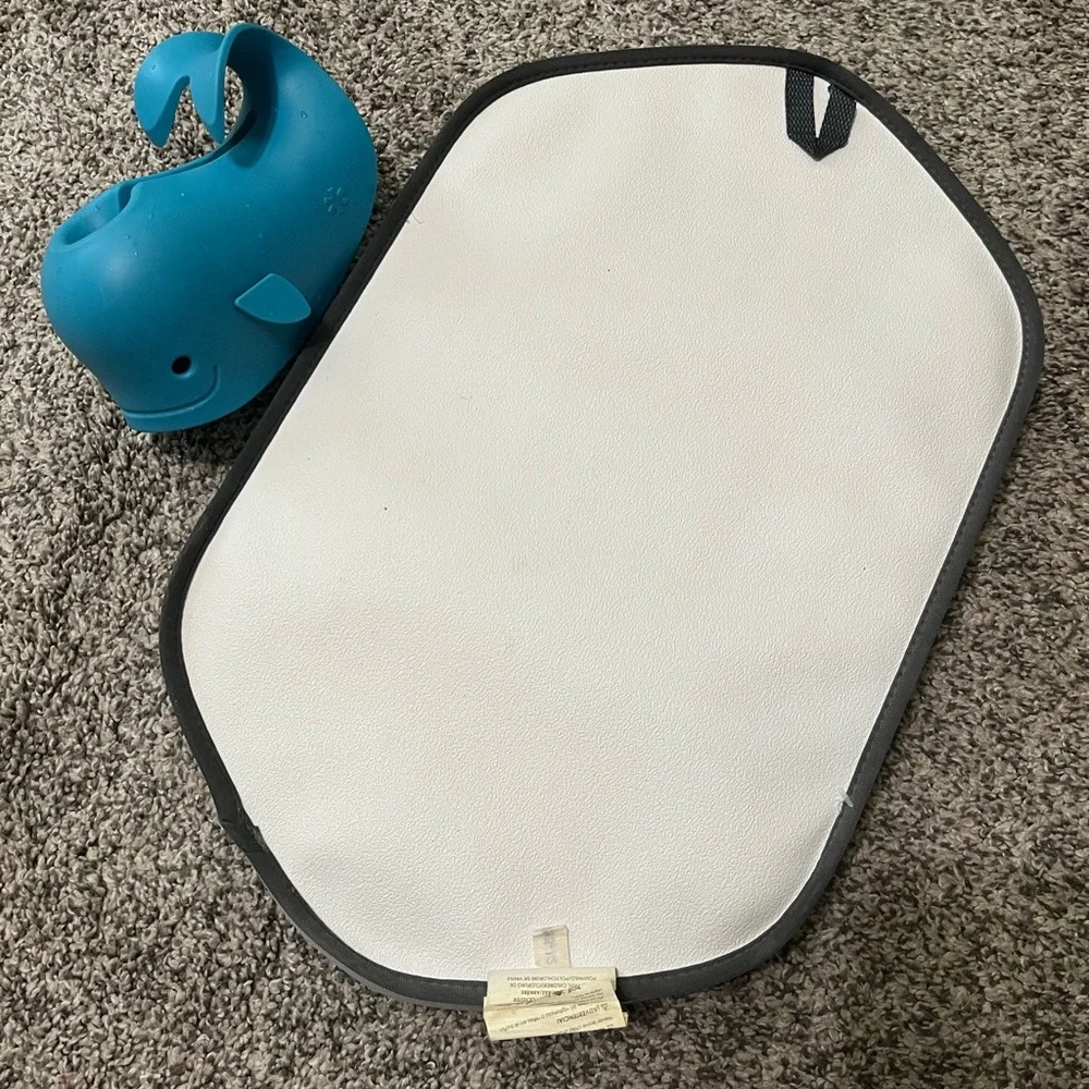 Bathtub kneeling pad and faucet cover